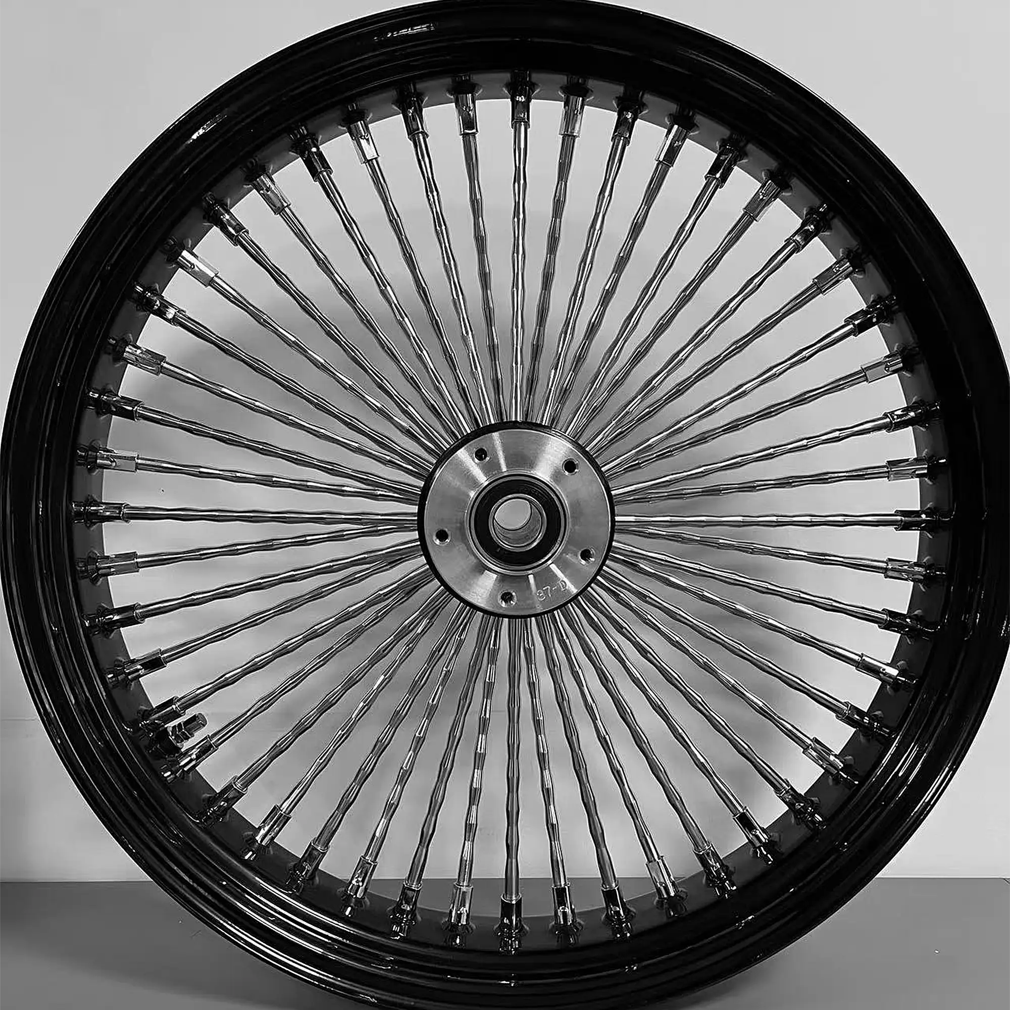 Fat 52 Stainless-Steel Ripple-Spoke Wheel — Black & Chrome - Image 3
