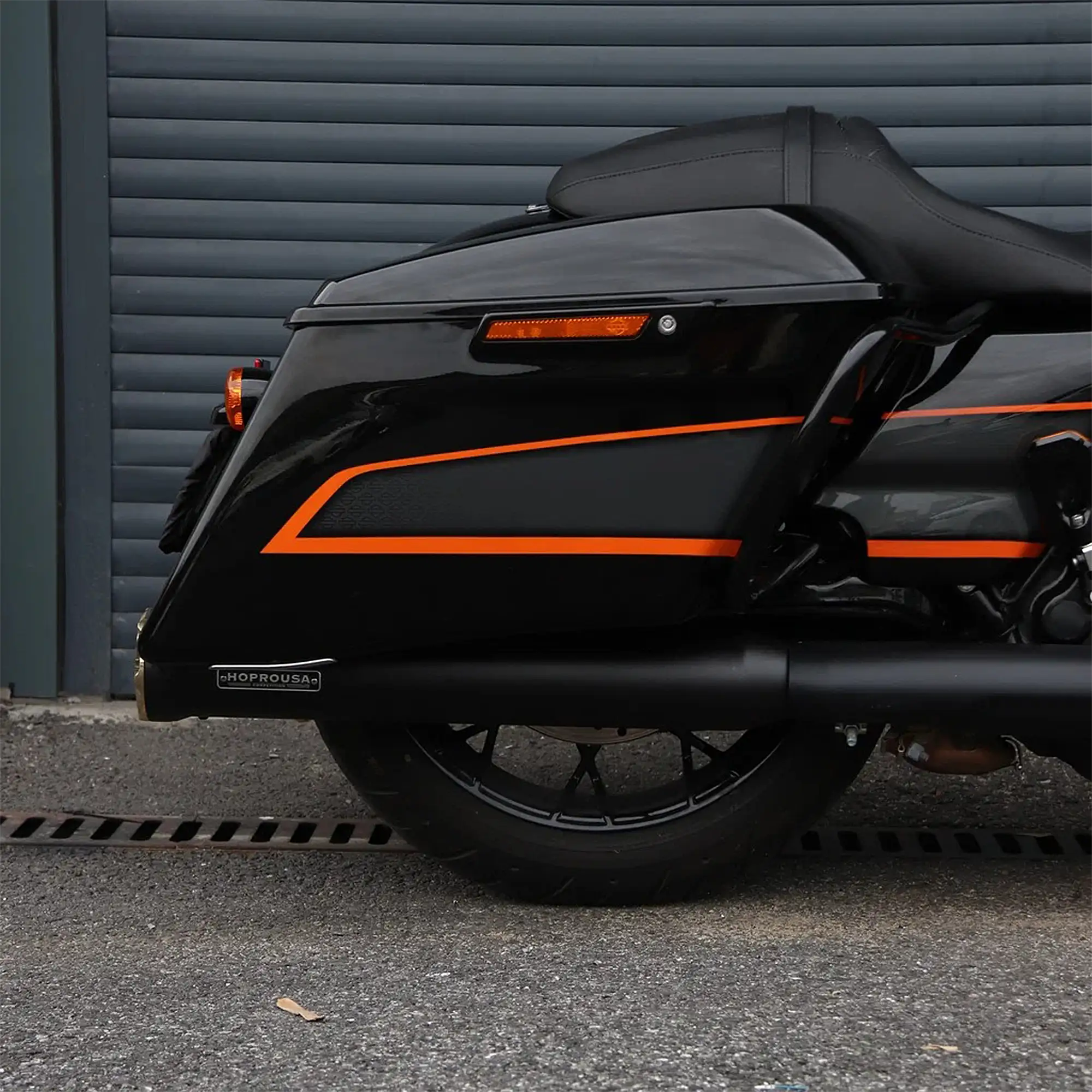 Black Slip-On Mufflers with Custom End Caps for 2017+ Harley Touring - Image 9