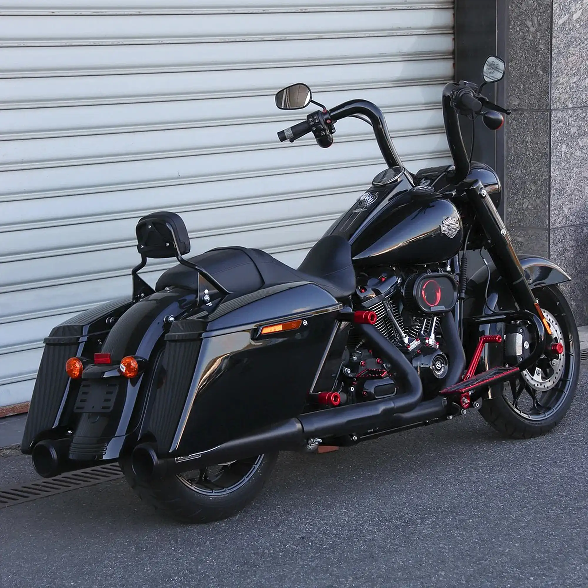 Black Slip-On Mufflers with Custom End Caps for 2017+ Harley Touring - Image 11