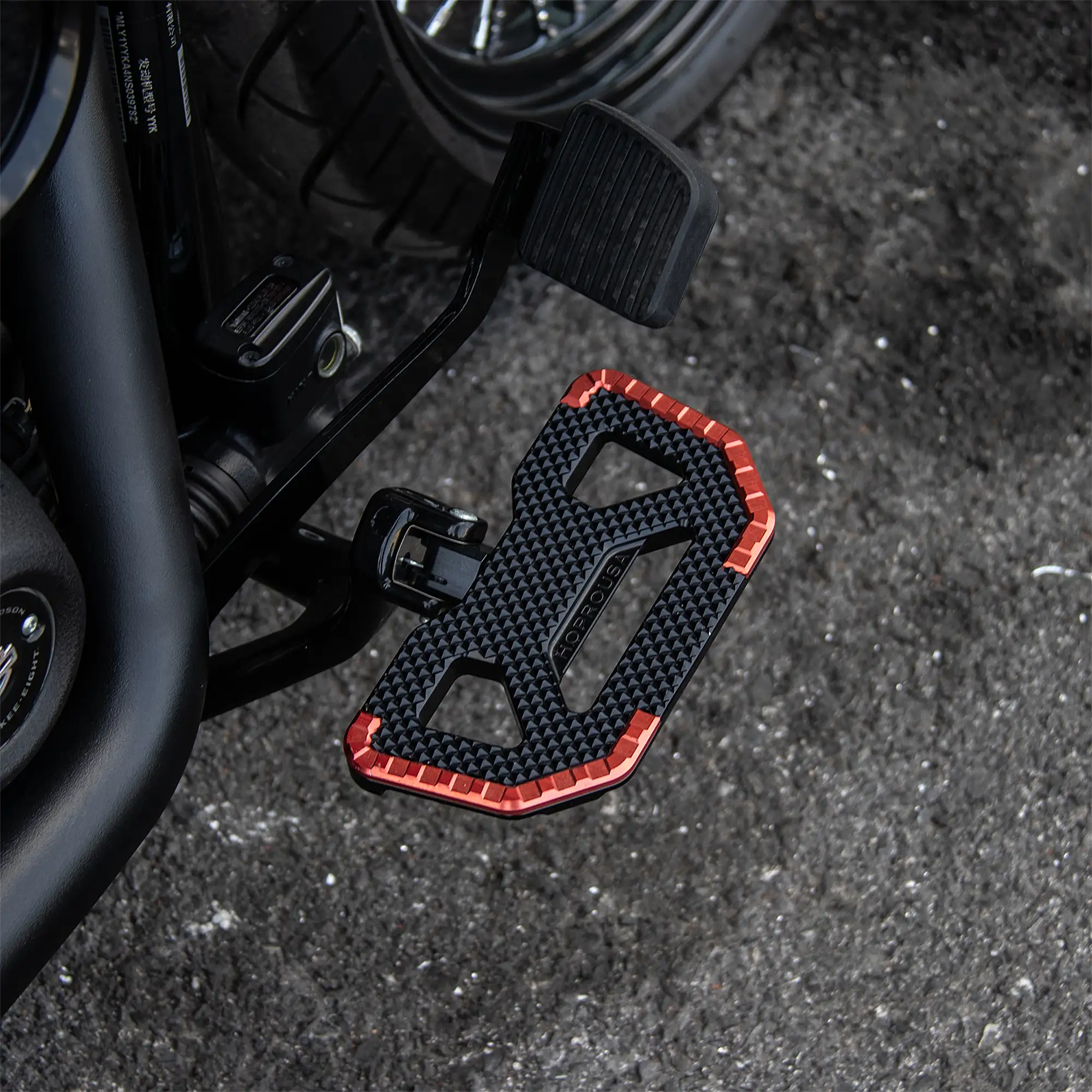 Panda Series Rider Floorboards for M8 Softail - Image 11
