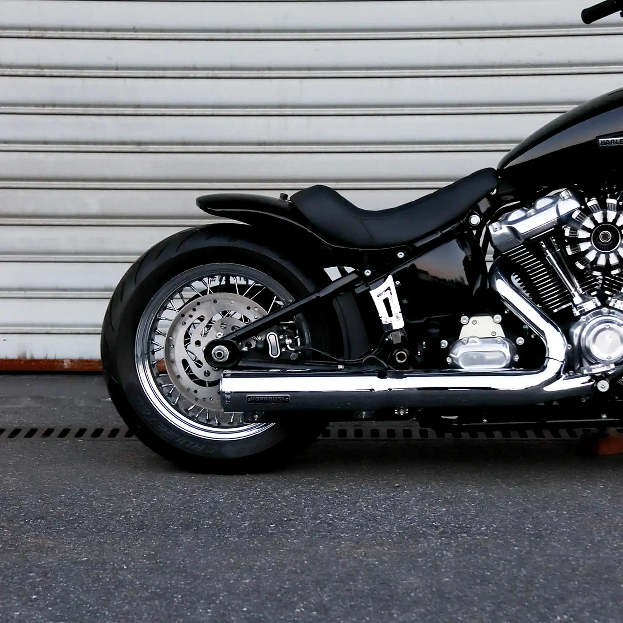 Chrome Slip-On Muffler for 2025+ M8 Softail - Image 7