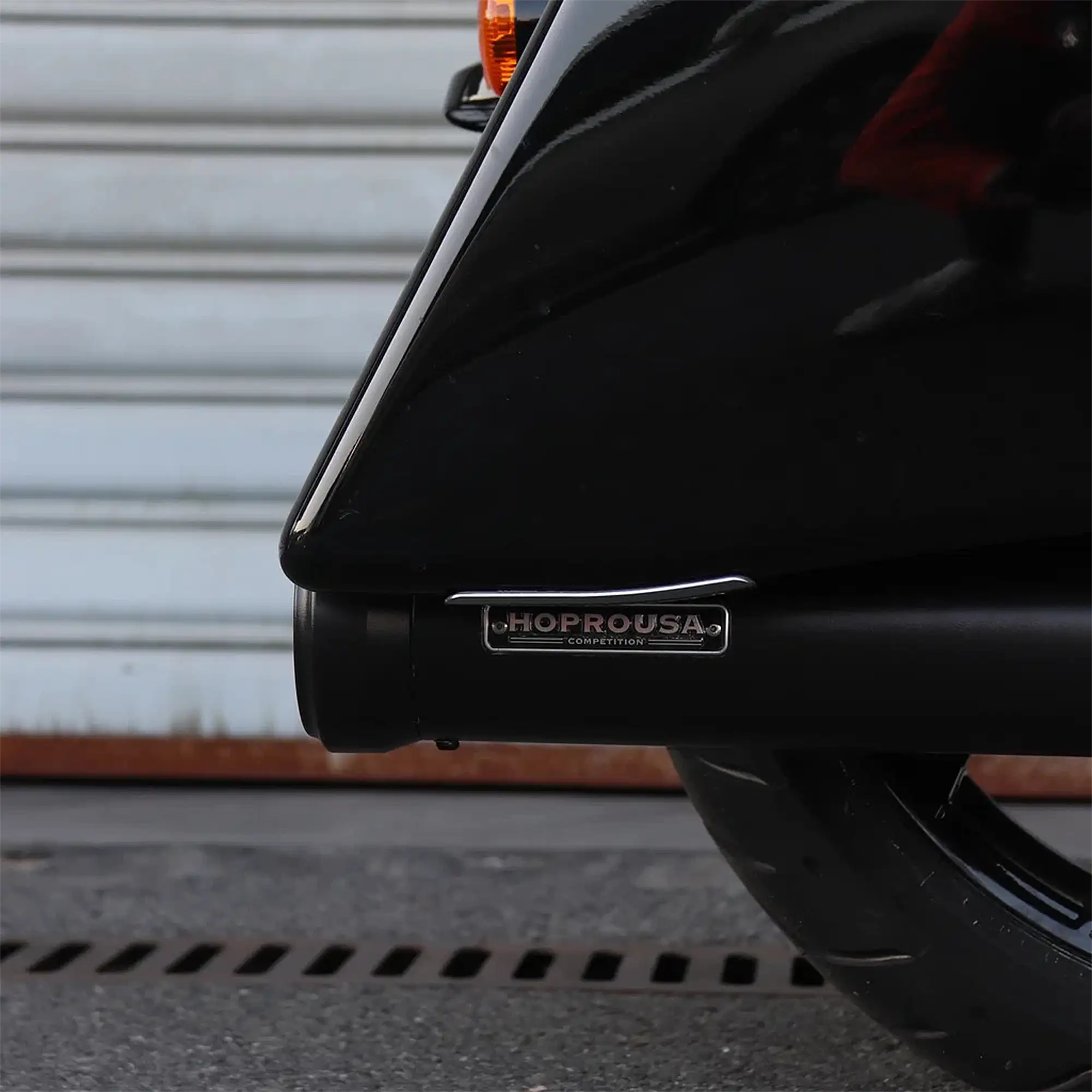 Black Slip-On Mufflers with Custom End Caps for 2017+ Harley Touring - Image 10
