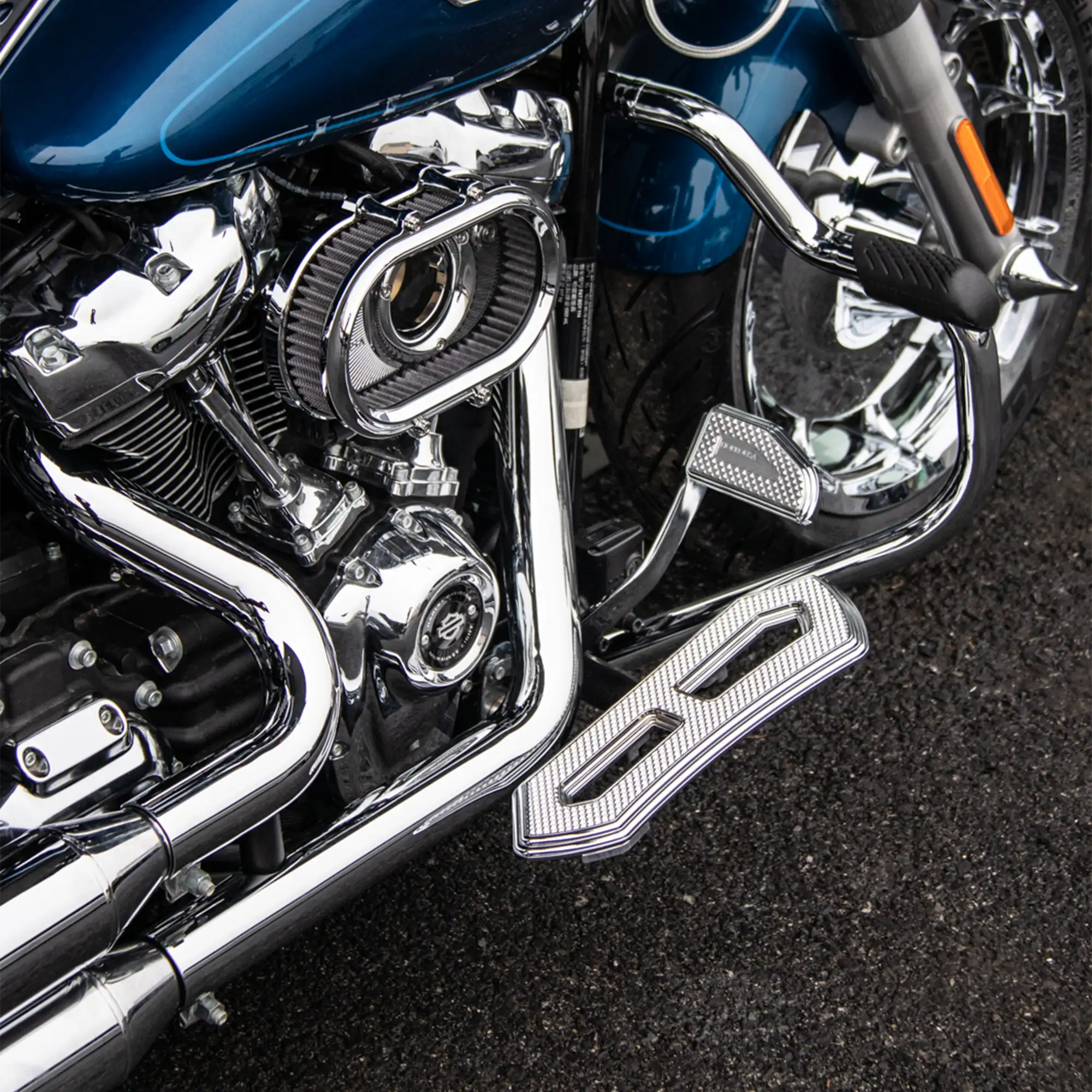 Diamond Series Stretched Rider Floorboards - Image 6