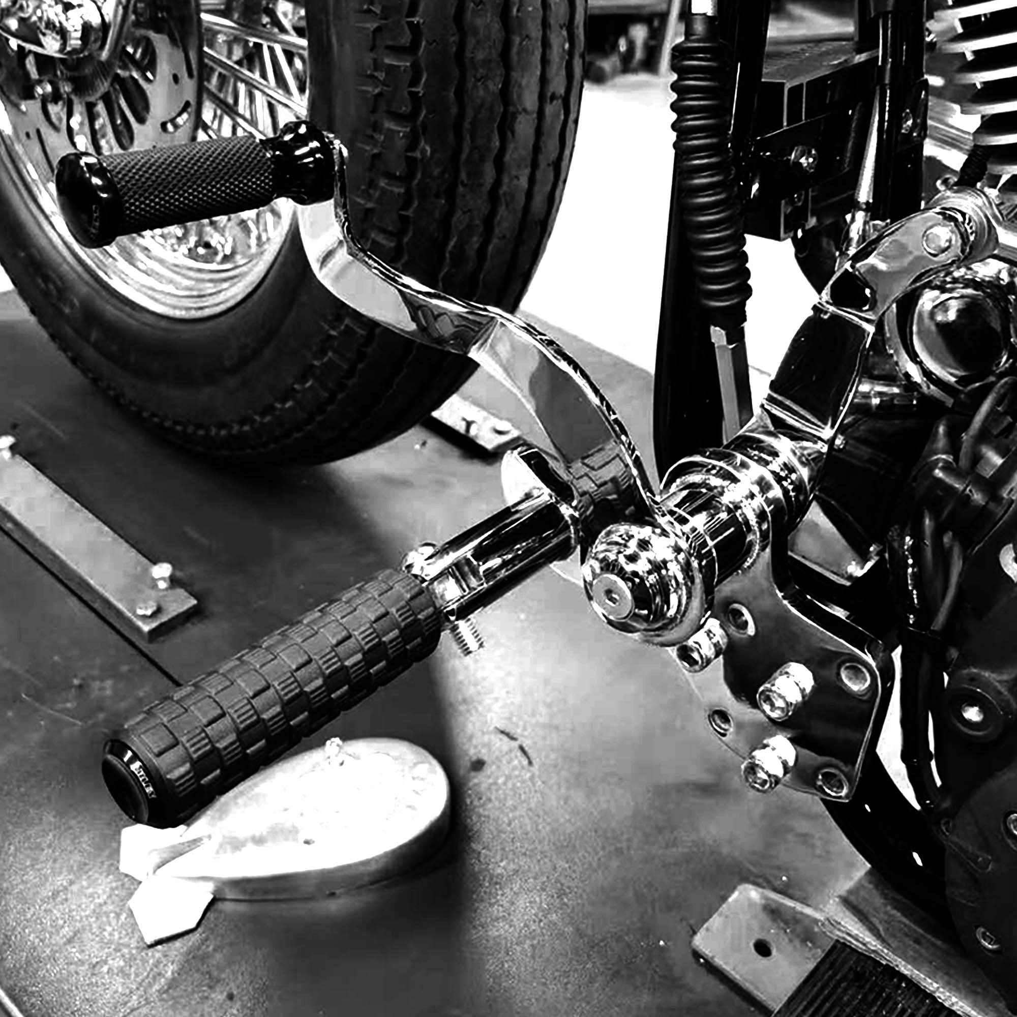 Forward Control Mounting Bracket Set for 1958-1999 Harley Big Twin - Image 7