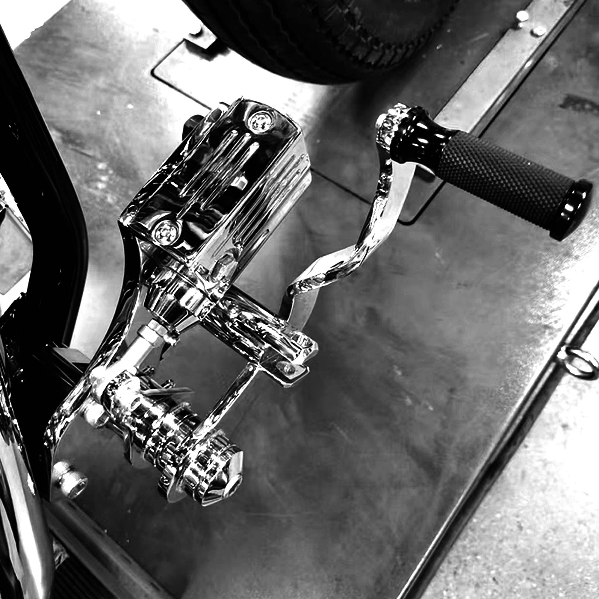 Forward Control Mounting Bracket Set for 1958-1999 Harley Big Twin - Image 8