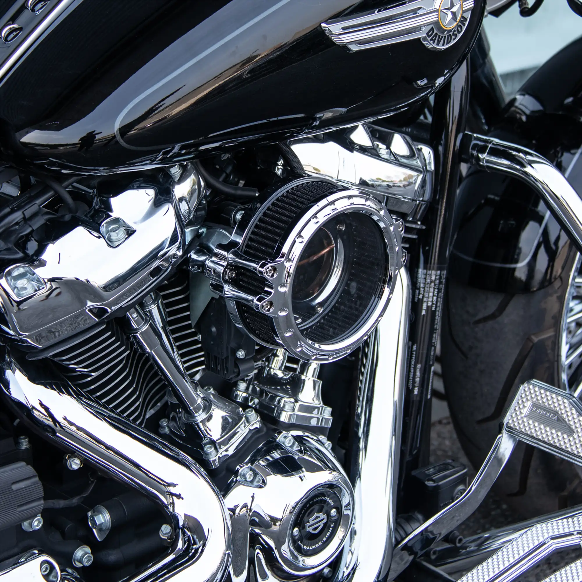 Clear View Round CNC High-Flow Air Cleaner for Milwaukee-Eight - Image 7