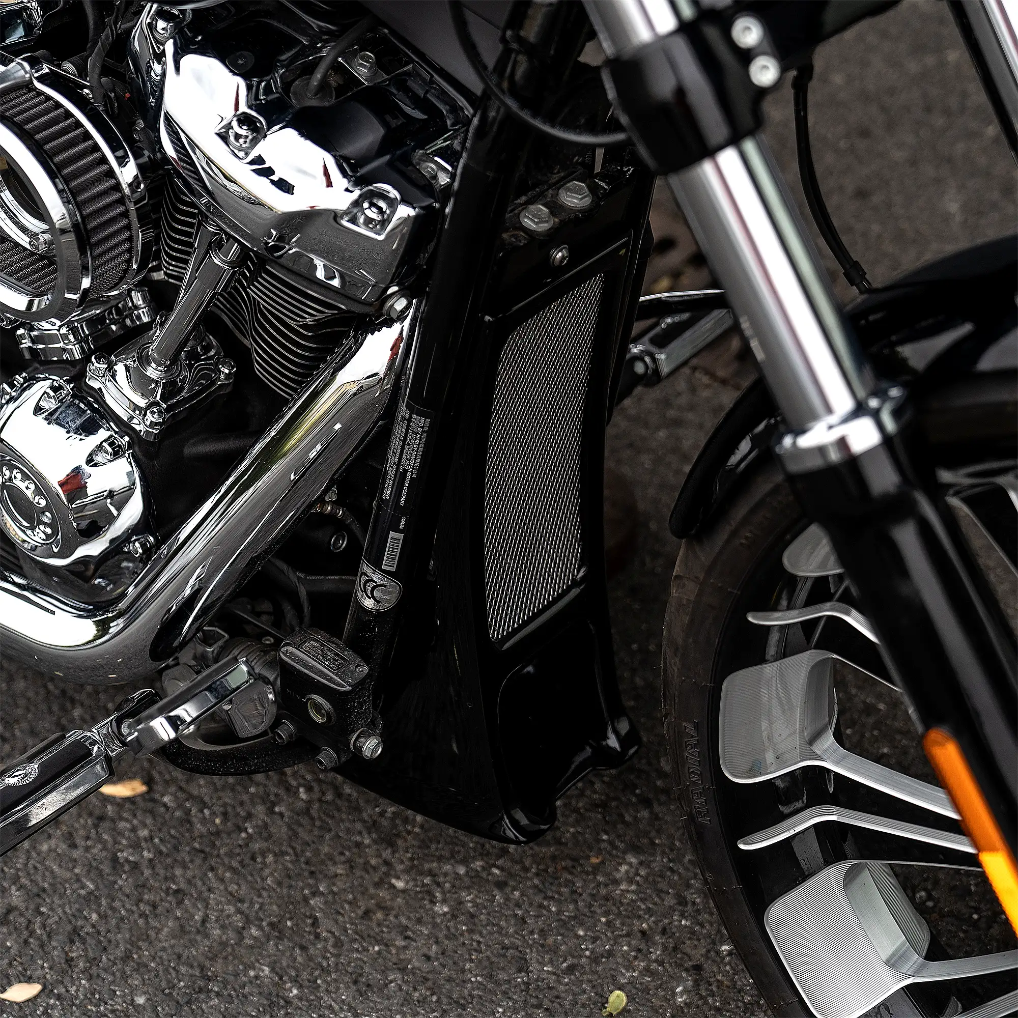 Chin Spoiler Lower Fairing for Harley M8 Softail - Image 3