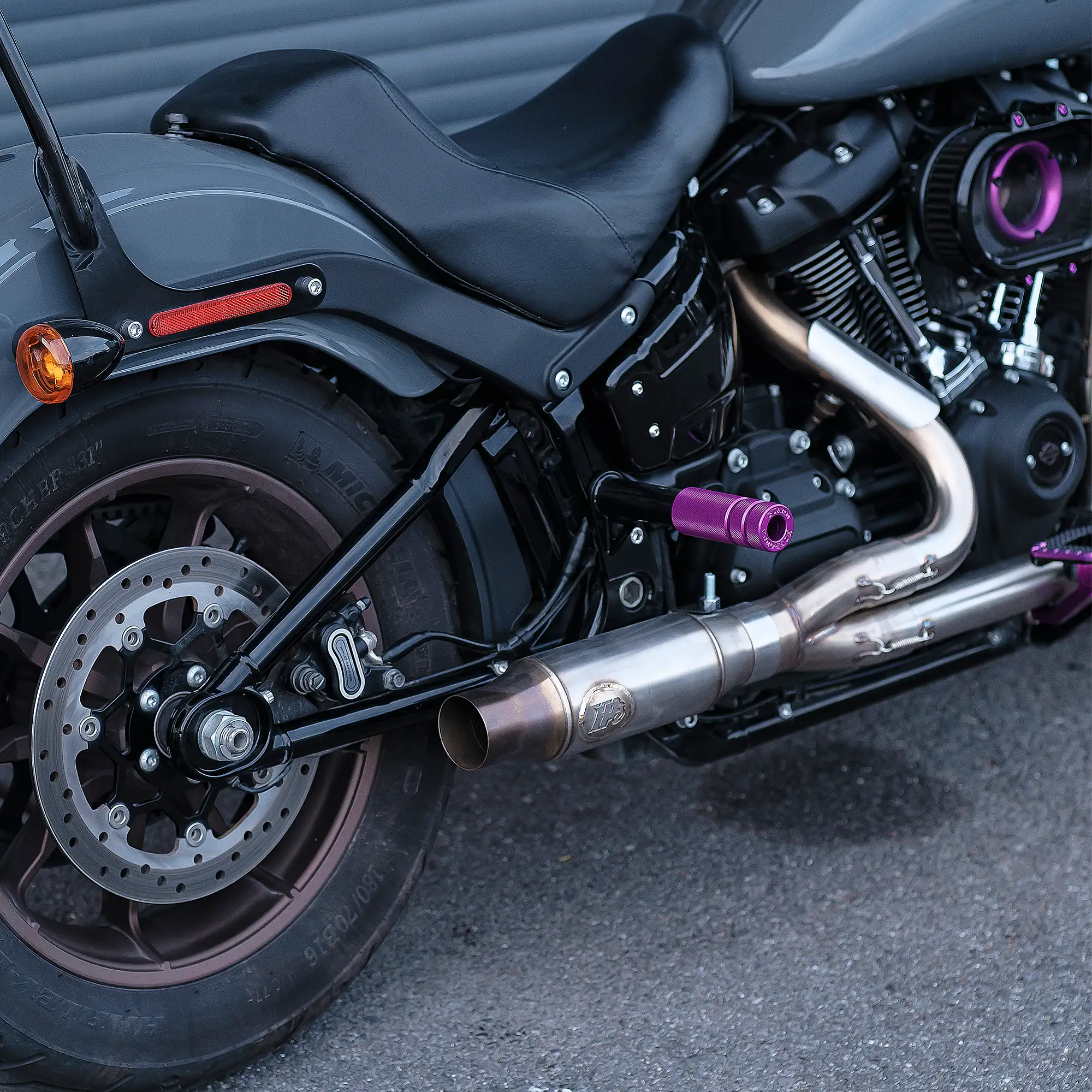 Low-Profile Rear Crash Bars for 2018+ Harley Softail - Image 7